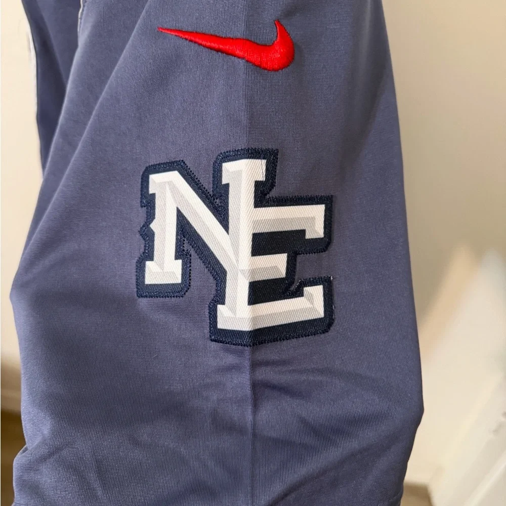 New England Patriots Football Jersey - Picture 5 of 6
